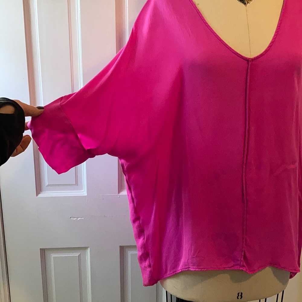 Emerson Thorpe- sz M- silk Tunic hot pink - Picture 2 of 8